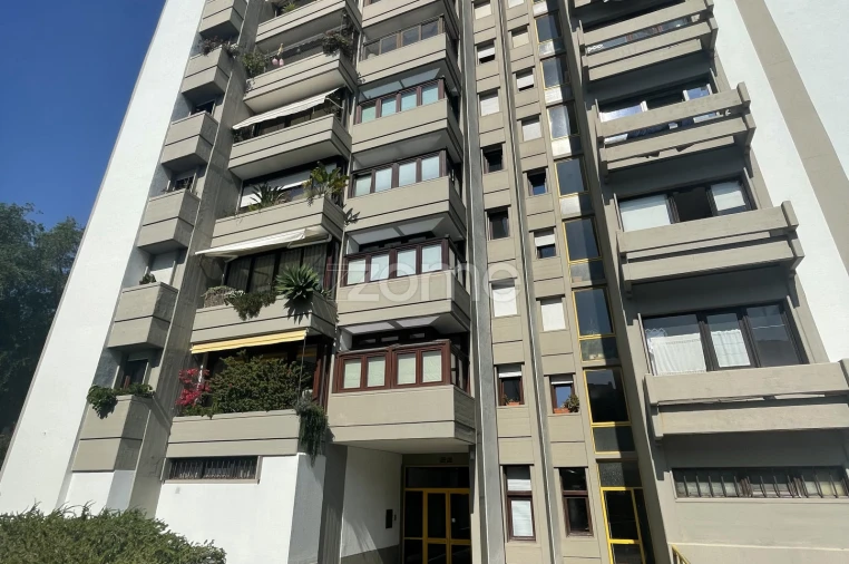 Apartamento T4 para Venda em Alfragide Foto 10