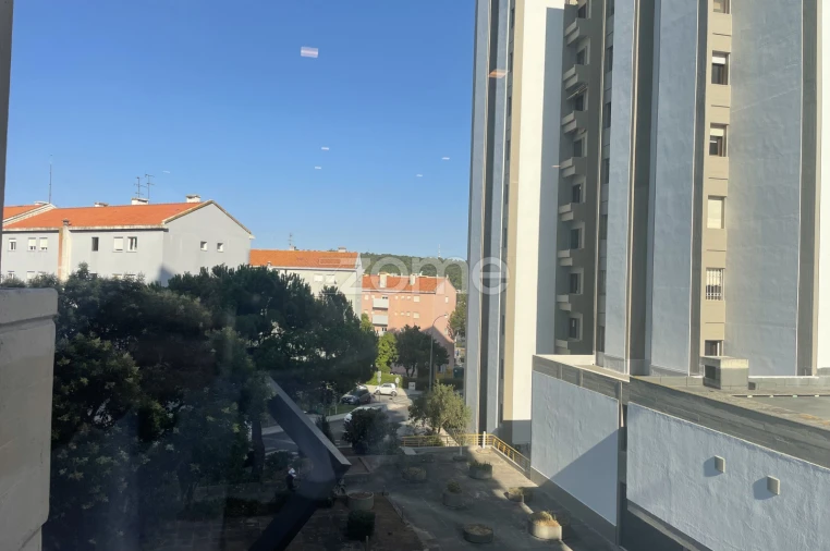 Apartamento T4 para Venda em Alfragide Foto 20