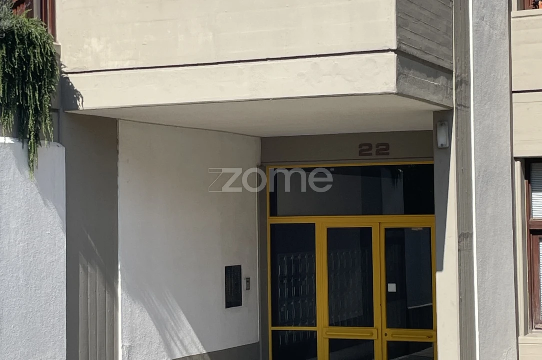 Apartamento T4 para Venda em Alfragide Foto 13