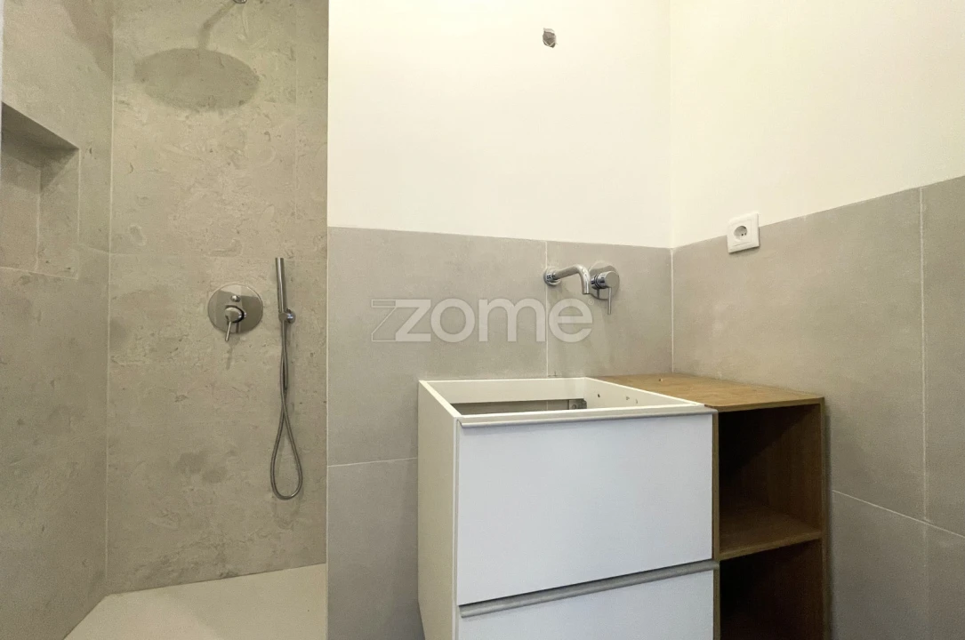 Apartamento T4 para Venda em Alfragide Foto 39