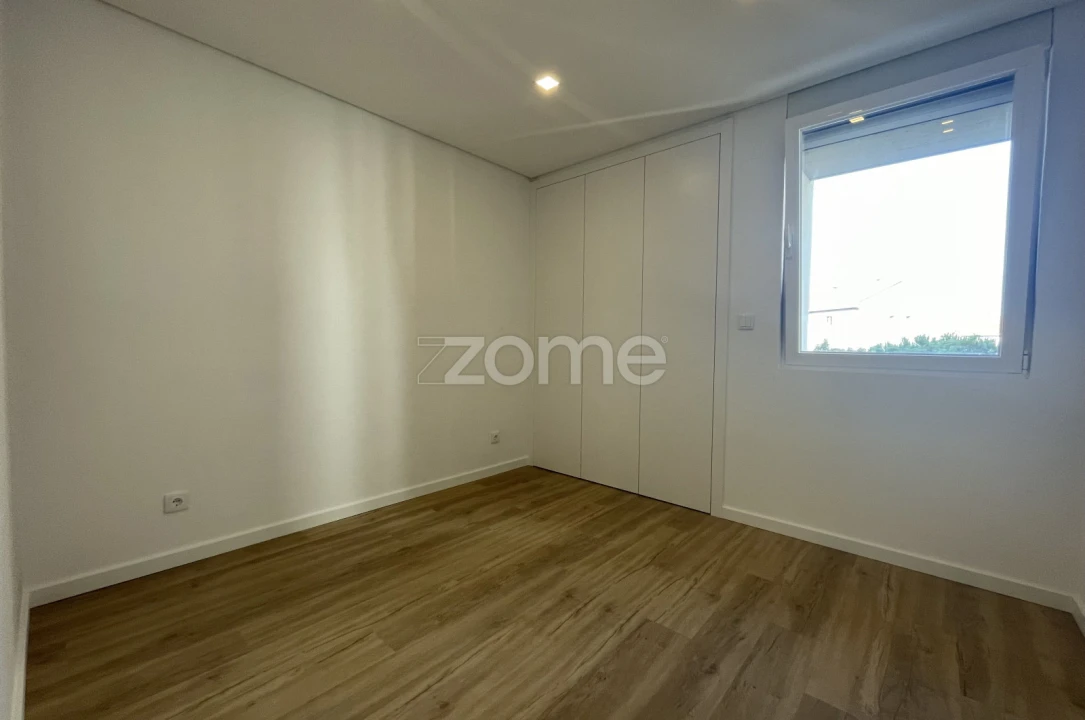 Apartamento T4 para Venda em Alfragide Foto 40