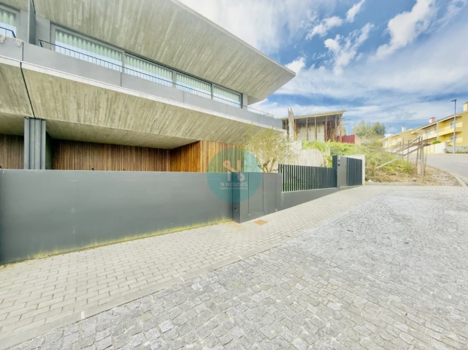 Moradia T3 para Venda em Braga (São José de São Lázaro e São João do Souto) Foto 1