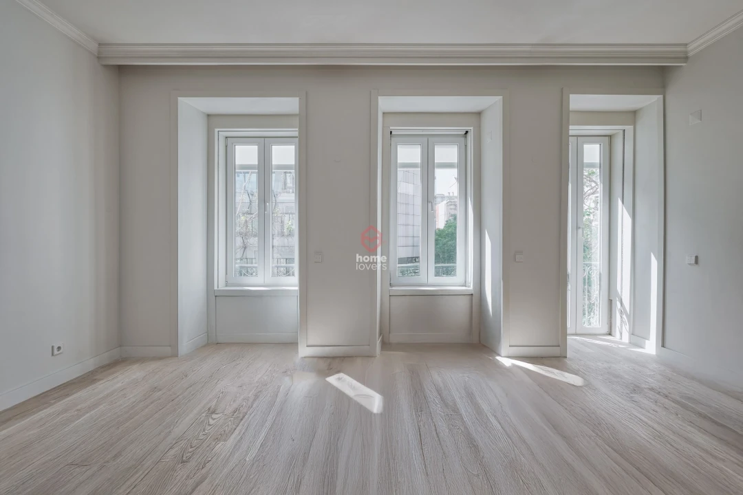 Apartamento T2 para Venda em Avenidas Novas Foto 1