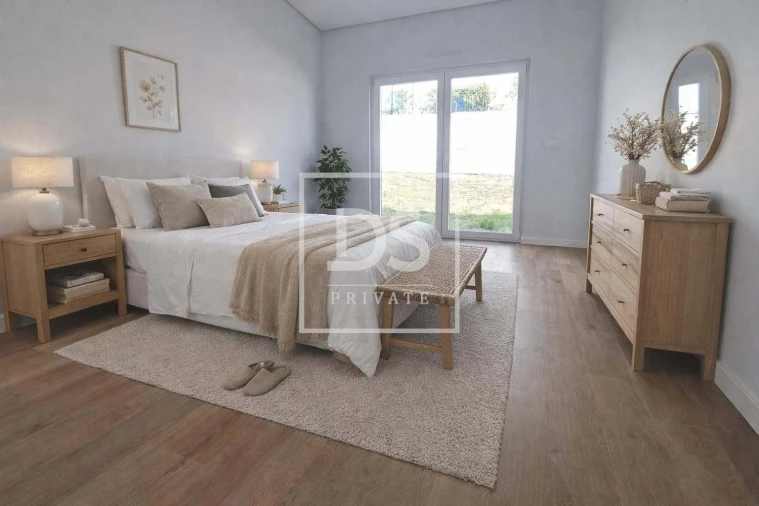 Moradia T3 para Venda em Santo Isidoro Foto 3