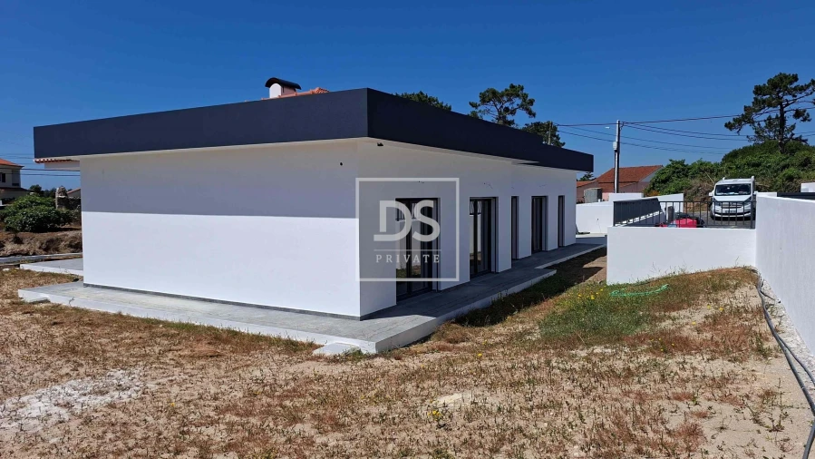 Moradia T4 para Venda em Santo Isidoro Foto 25