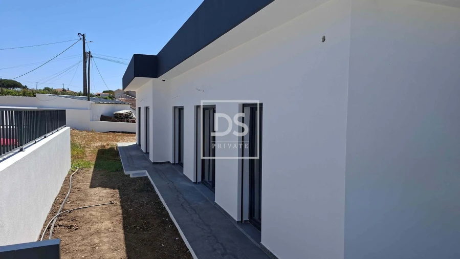 Moradia T4 para Venda em Santo Isidoro Foto 24