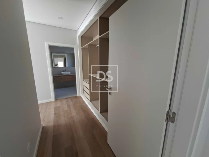 Moradia T4 para Venda em Santo Isidoro Foto 15