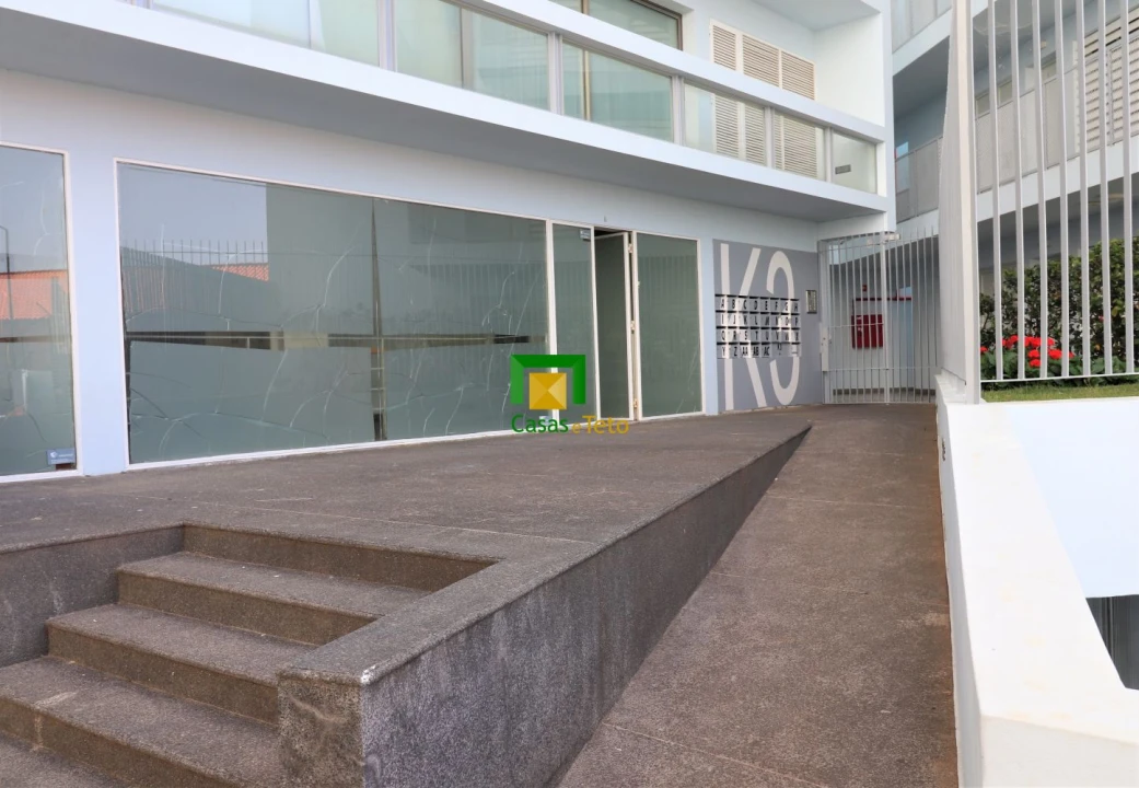 Loja para Venda em Funchal (Se) Foto 1