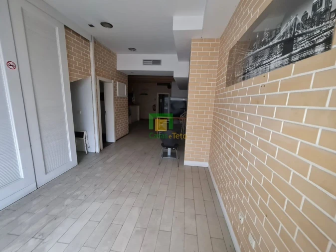 Loja para Venda em Estreito de Camara de Lobos Foto 4