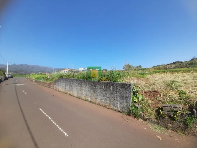 Terreno para Venda em Fajã da Ovelha Foto 11