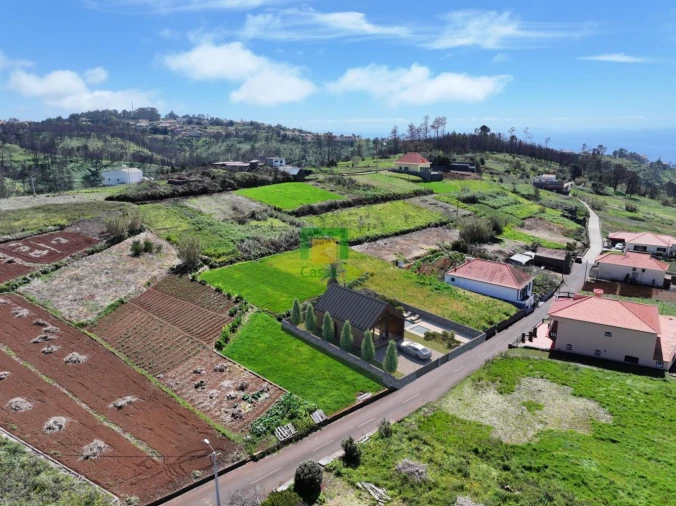 Terreno para Venda em Fajã da Ovelha Foto 3