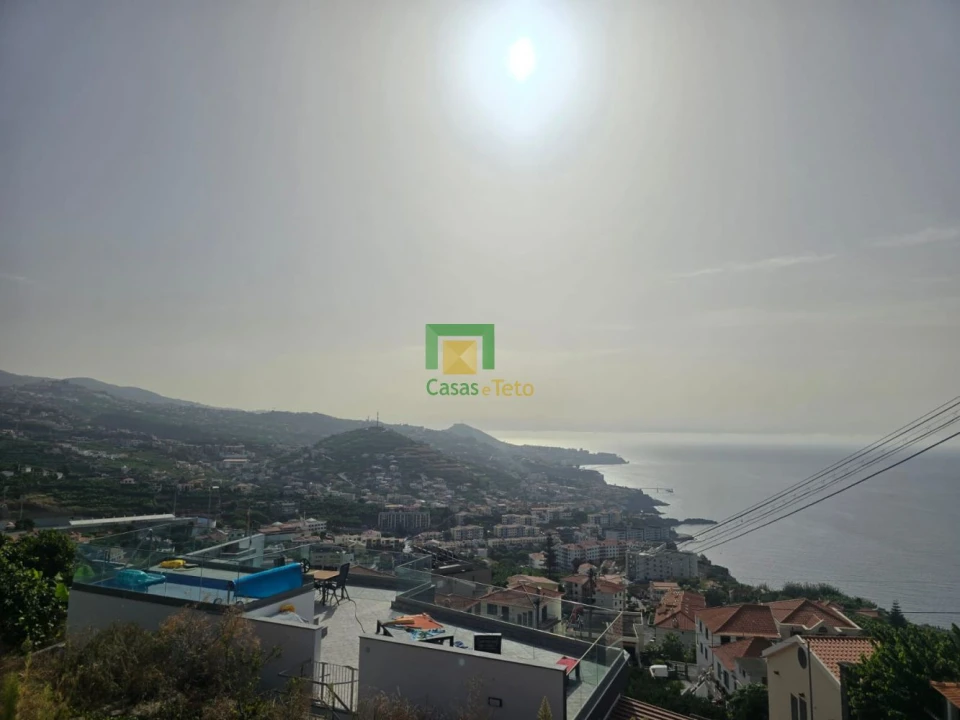 Terreno para Venda em Camara de Lobos Foto 7