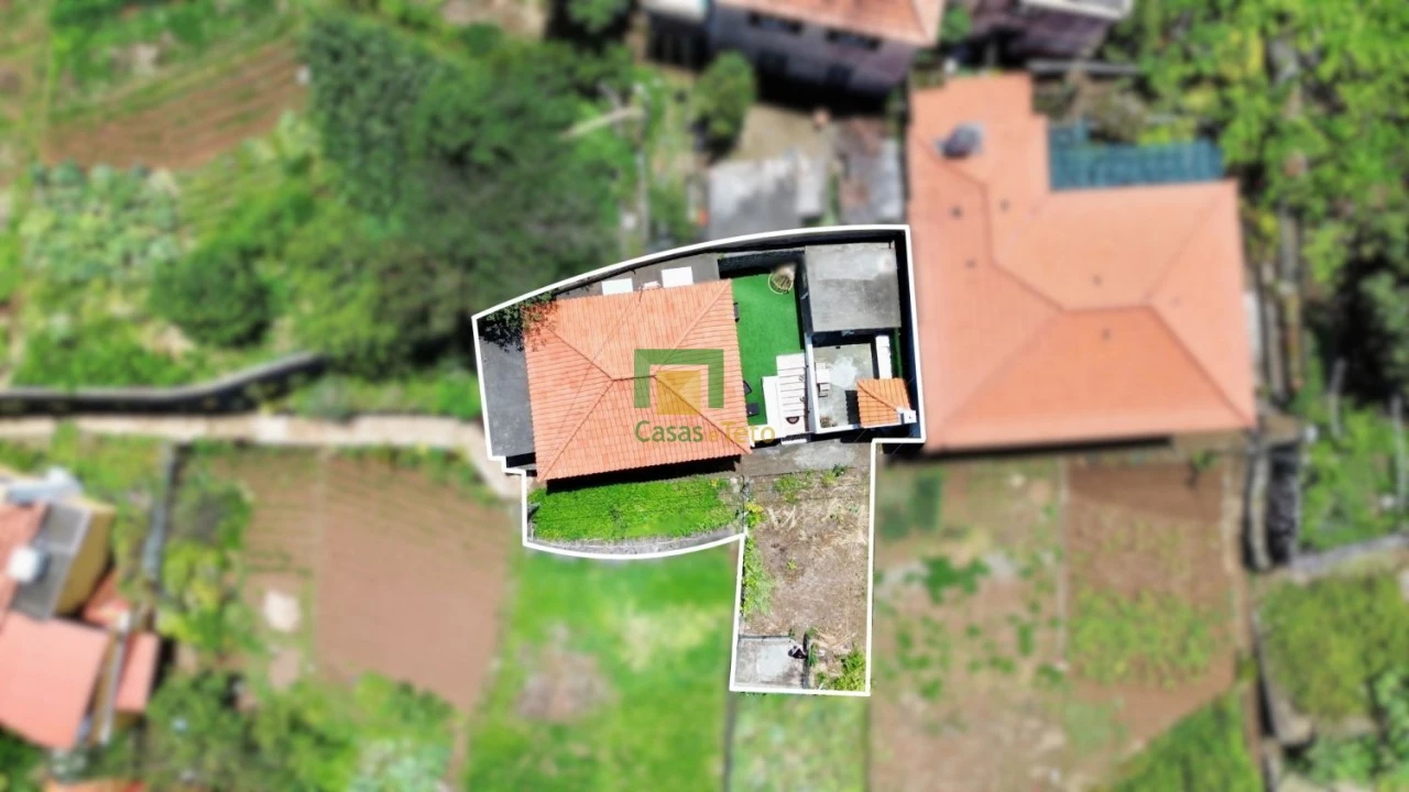 Moradia T0 para Venda em Ribeira da Janela Foto 1