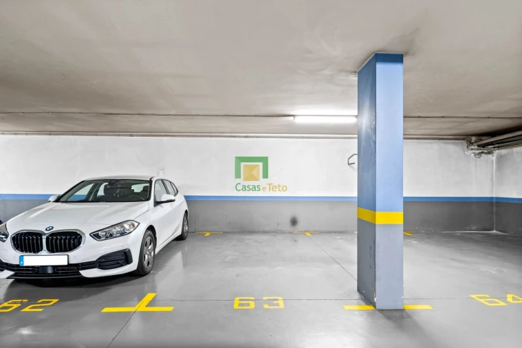 Loja para Venda em Caniço Foto 11