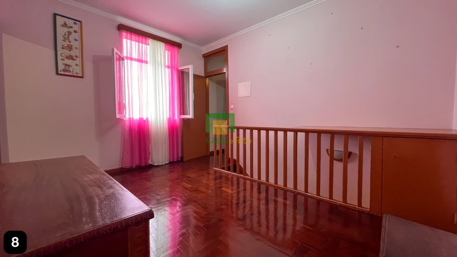 Moradia T4 para Venda em Estreito de Camara de Lobos Foto 39