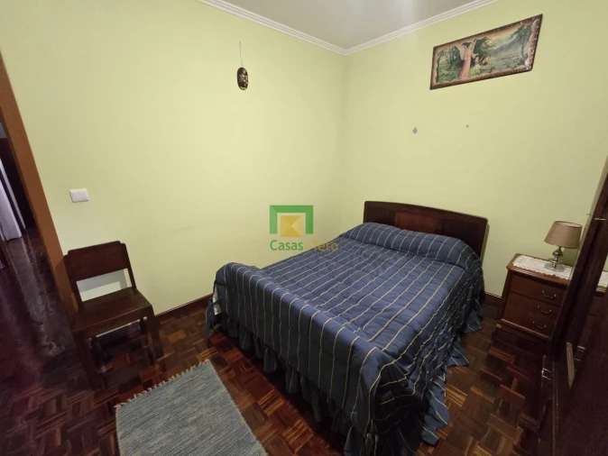 Moradia T4 para Venda em Estreito de Camara de Lobos Foto 9