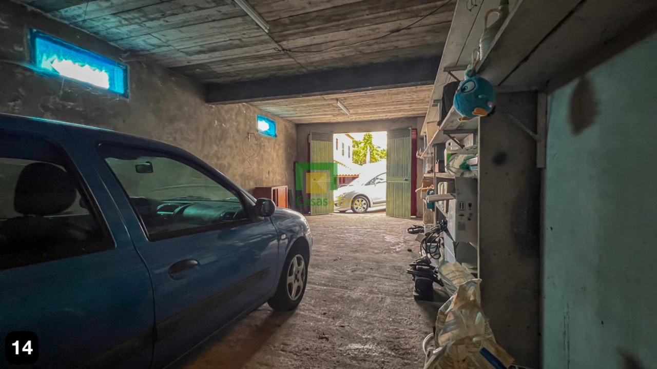 Moradia T4 para Venda em Estreito de Camara de Lobos Foto 35