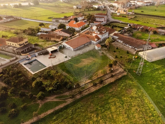 Moradia T11 para Venda em Avanca Foto 37