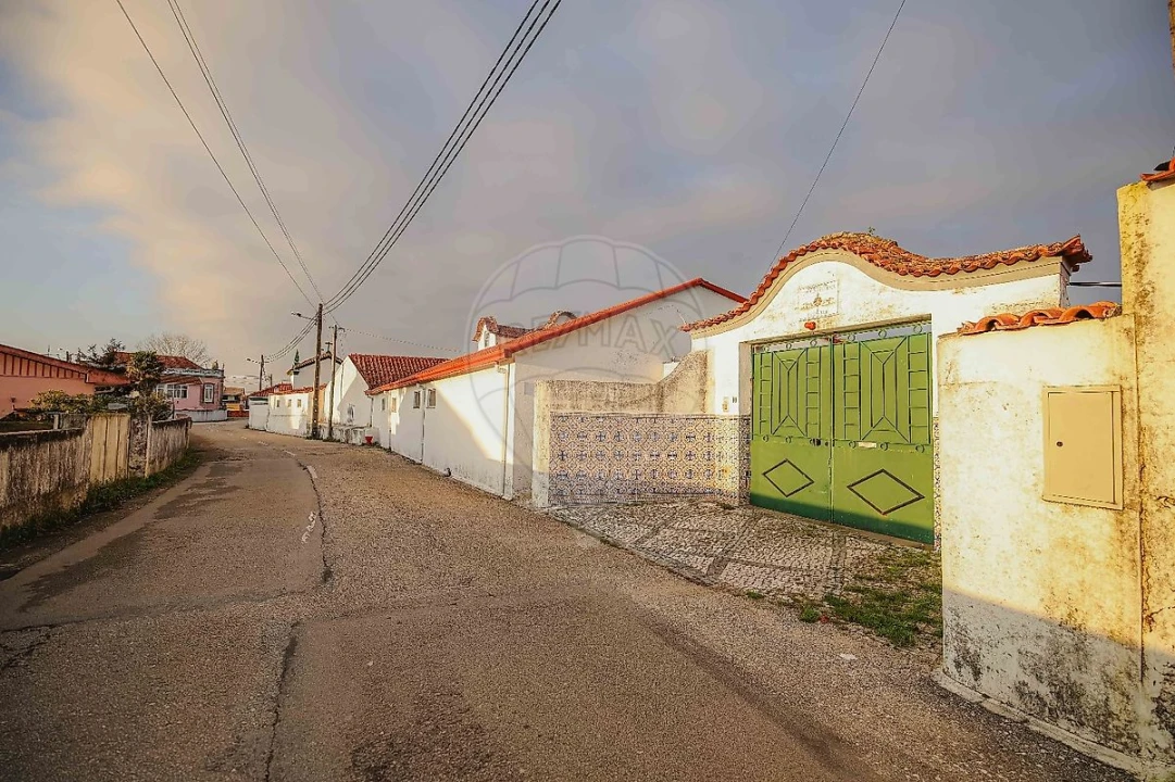 Moradia T11 para Venda em Avanca Foto 36