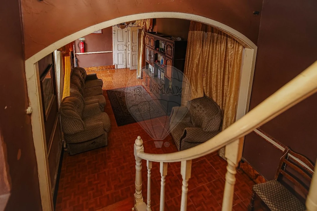 Moradia T11 para Venda em Avanca Foto 8