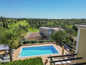Moradia T3 para Venda em Estômbar e Parchal