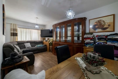 Apartamento T3 para Venda em Marvila, Ribeira Santarém, São Salvador, São Nicolau