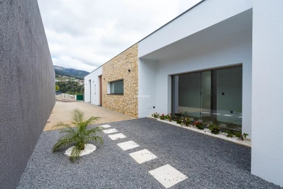 Moradia T3 para Venda em Estreito da Calheta
