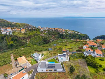 Moradia T3 para Venda em Estreito da Calheta