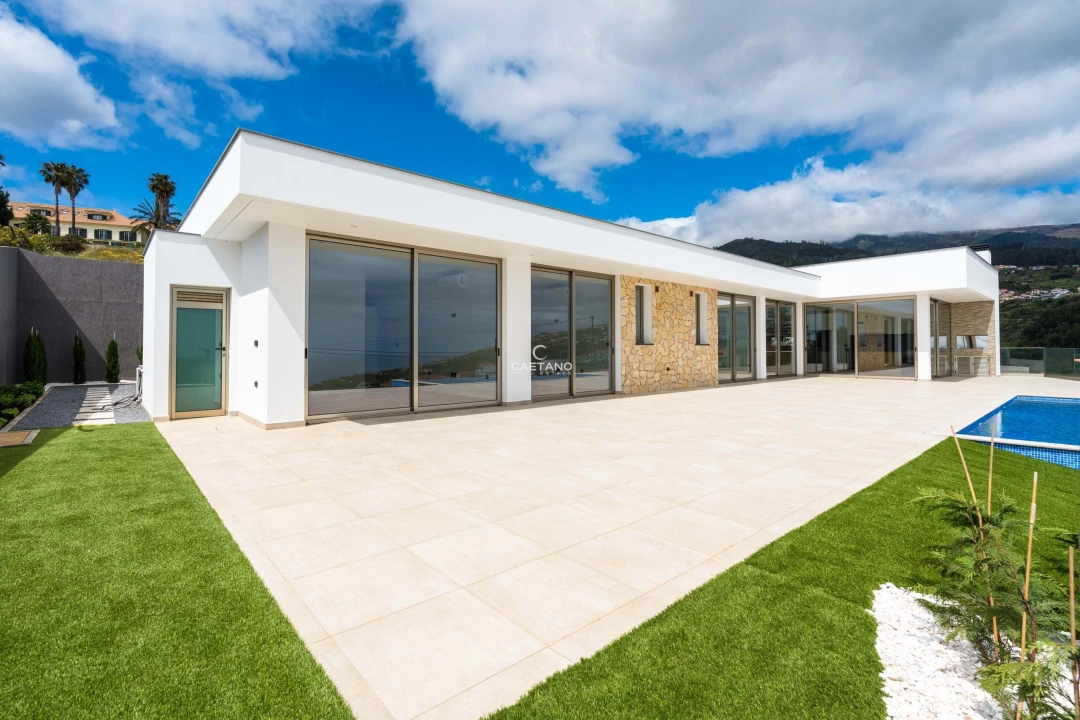 Moradia T3 para Venda em Estreito da Calheta Foto 22