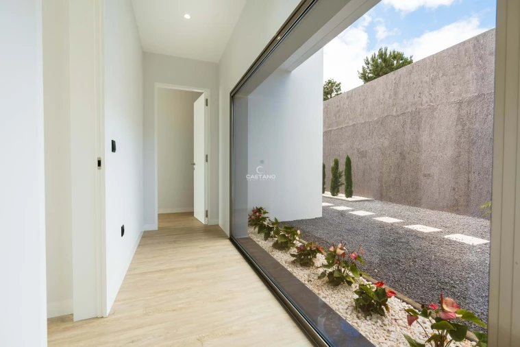 Moradia T3 para Venda em Estreito da Calheta Foto 14