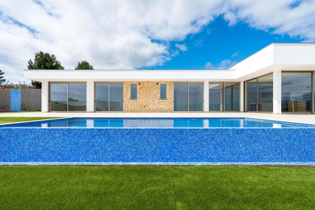 Moradia T3 para Venda em Estreito da Calheta Foto 1