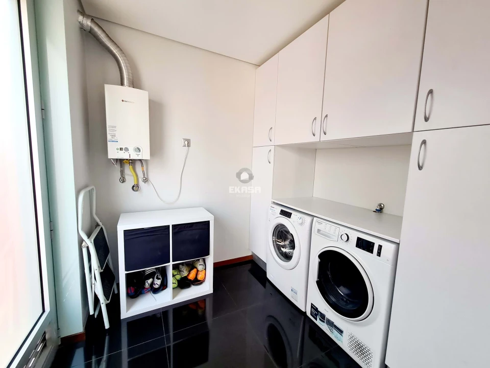 Moradia T4 para Venda em Lourosa Foto 16