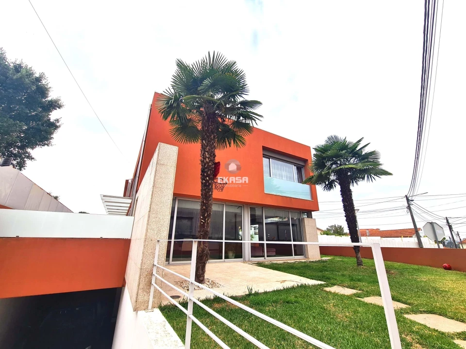 Moradia T4 para Venda em Lourosa Foto 41