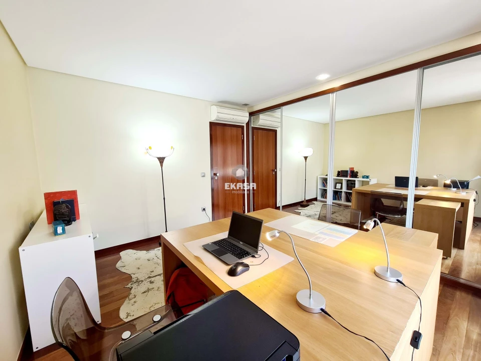 Moradia T4 para Venda em Lourosa Foto 21