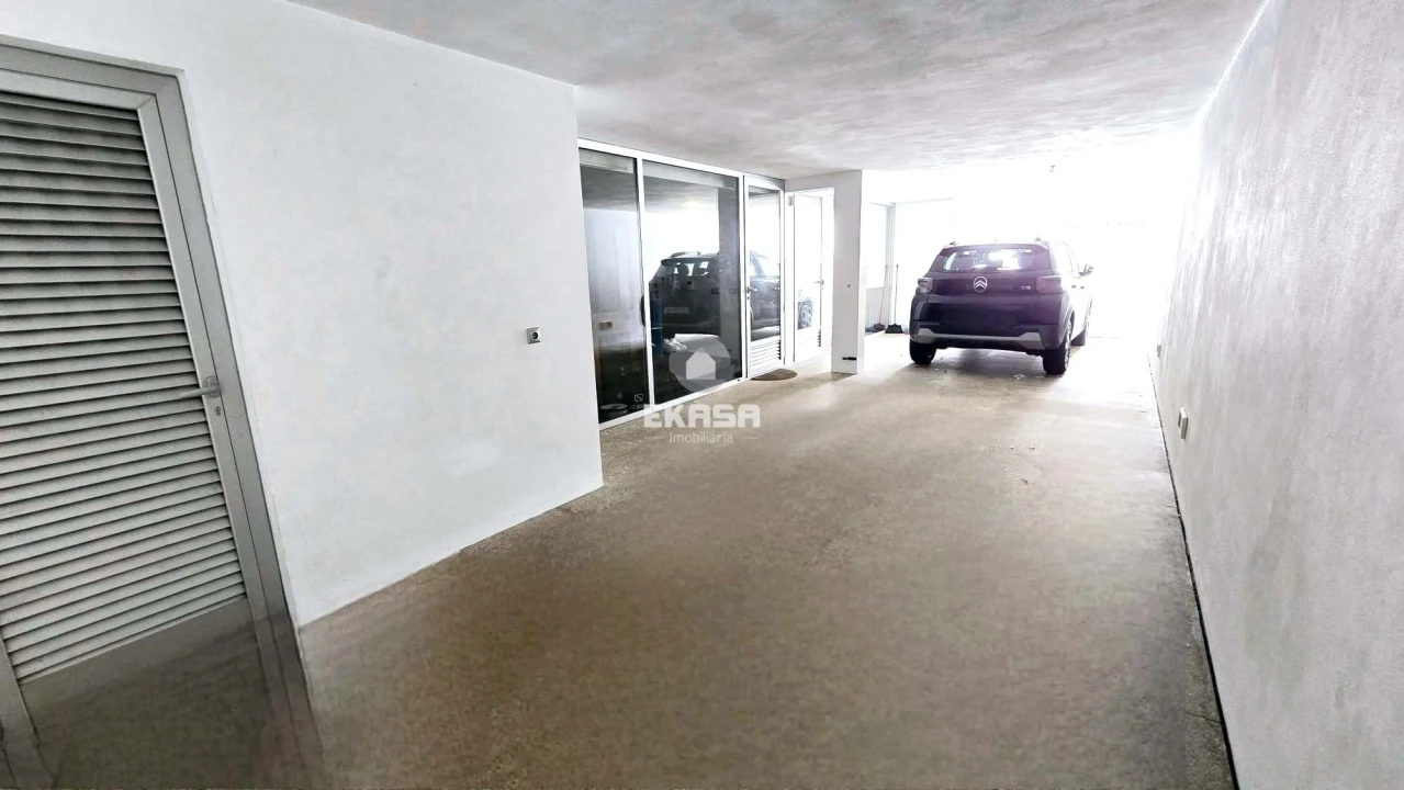 Moradia T4 para Venda em Lourosa Foto 40