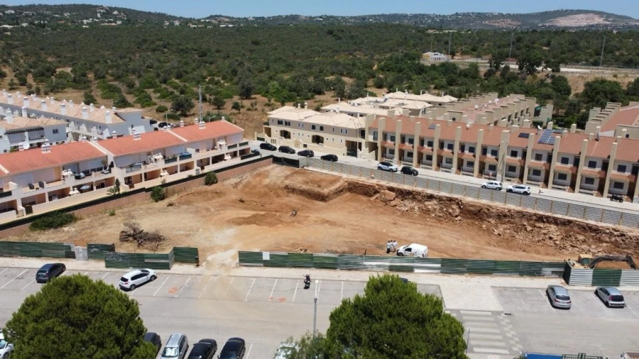 Apartamento T2 para Venda em Quarteira Foto 13