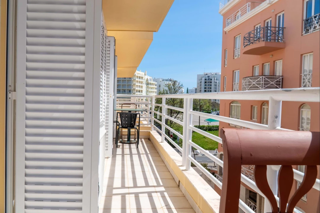 Apartamento T2 para Venda em Quarteira Foto 22