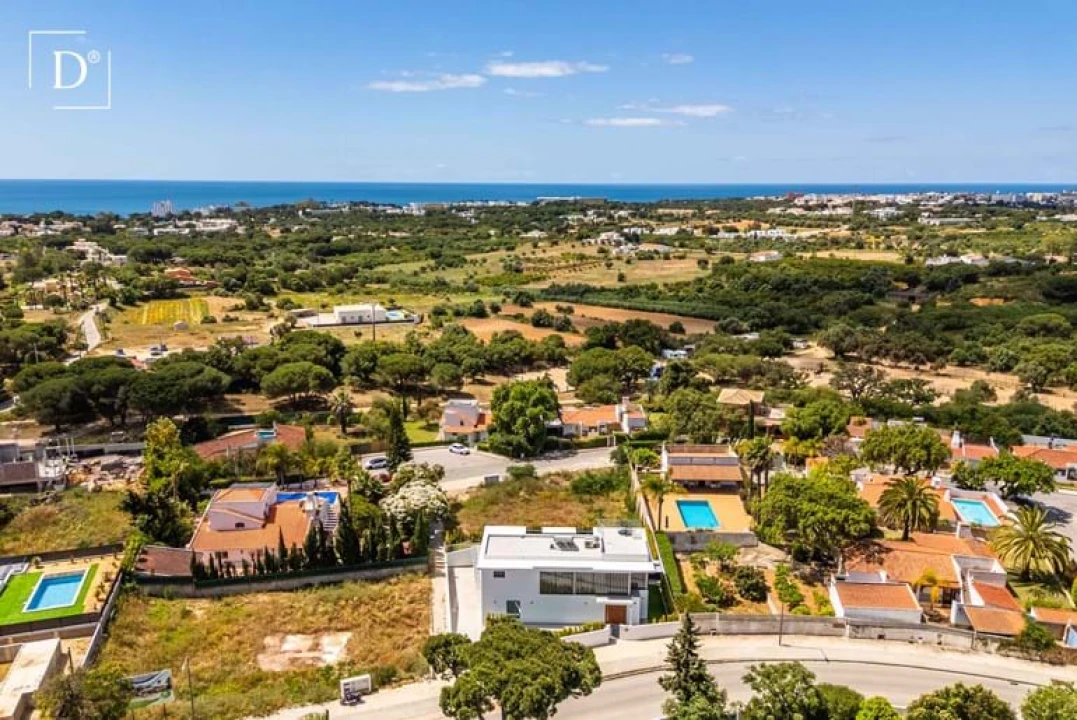 Moradia T4 para Venda em Albufeira e Olhos de Água Foto 36