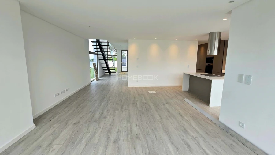 Moradia T3 para Venda em Agualva e Mira-Sintra Foto 6