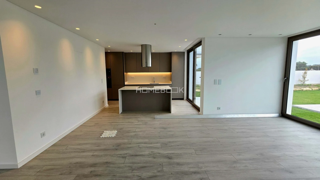 Moradia T3 para Venda em Agualva e Mira-Sintra Foto 8