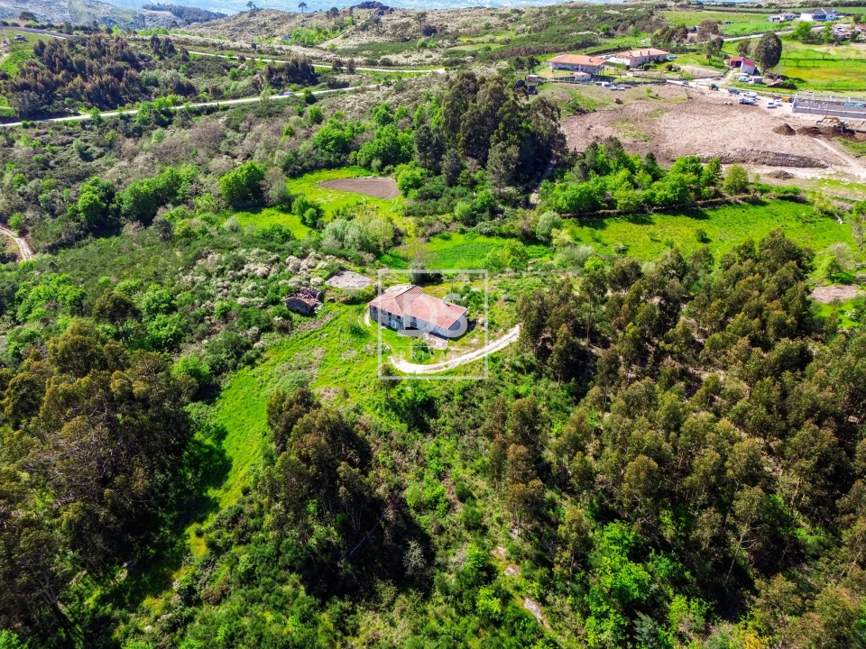 Quinta T3 para Venda em Grilo Foto 11