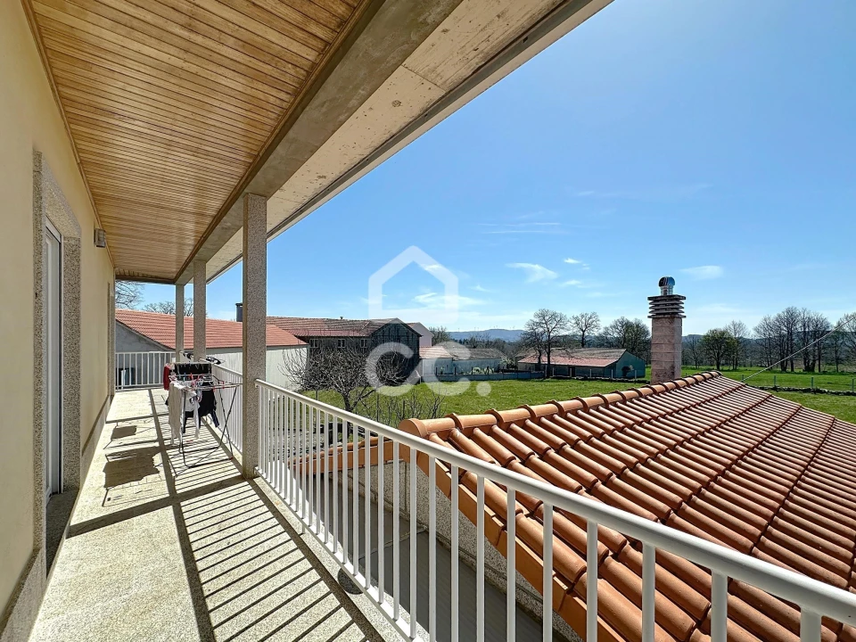 Moradia T4 para Venda em São Miguel de Acha Foto 27