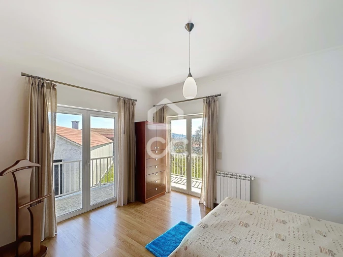 Moradia T4 para Venda em São Miguel de Acha Foto 13