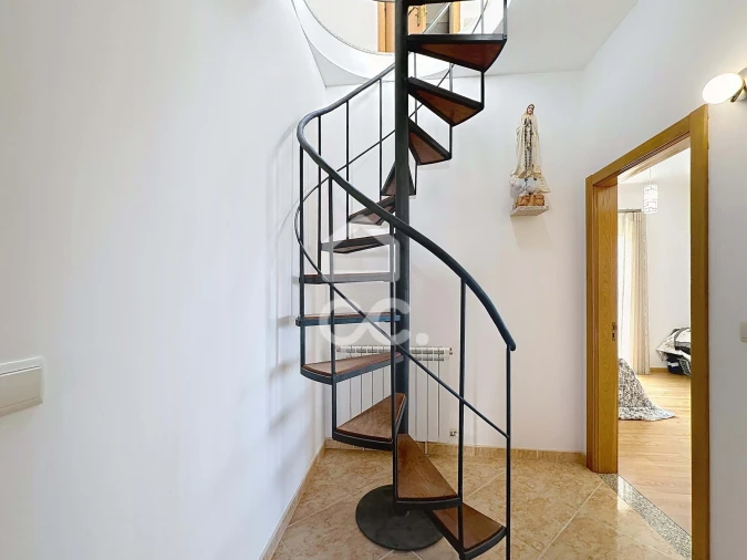 Moradia T4 para Venda em São Miguel de Acha Foto 14