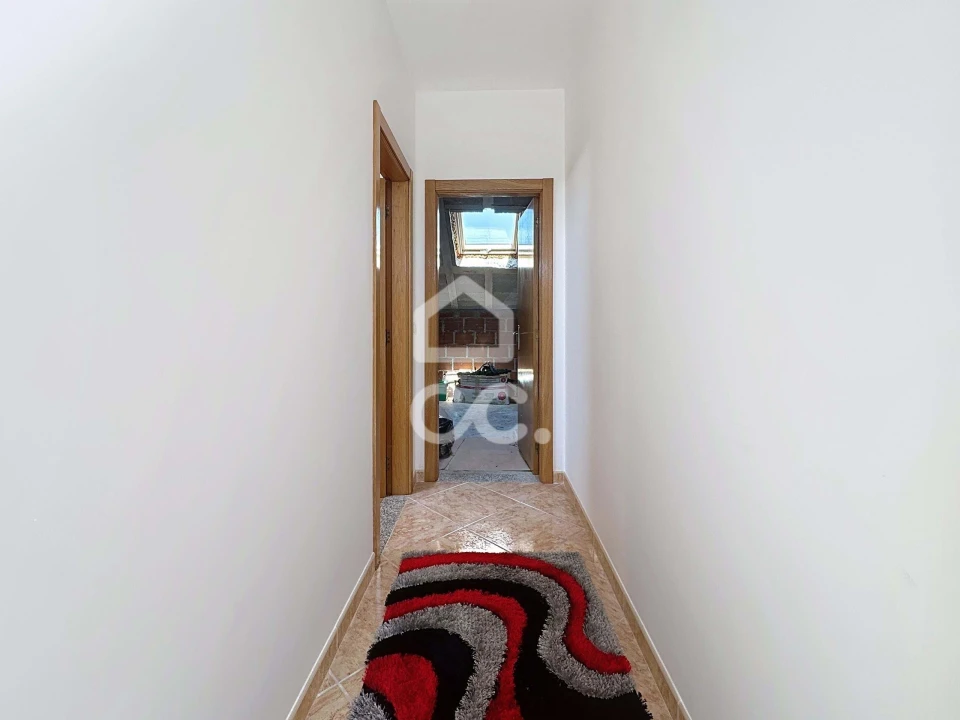 Moradia T4 para Venda em São Miguel de Acha Foto 21