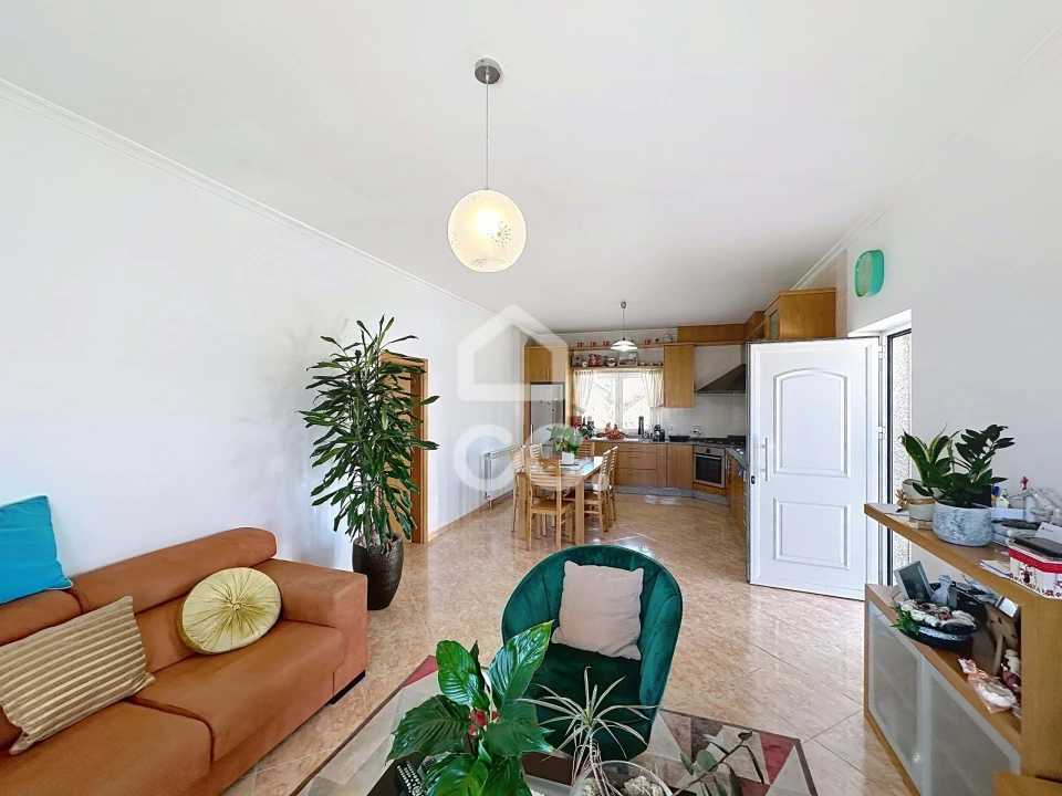 Moradia T4 para Venda em São Miguel de Acha Foto 7