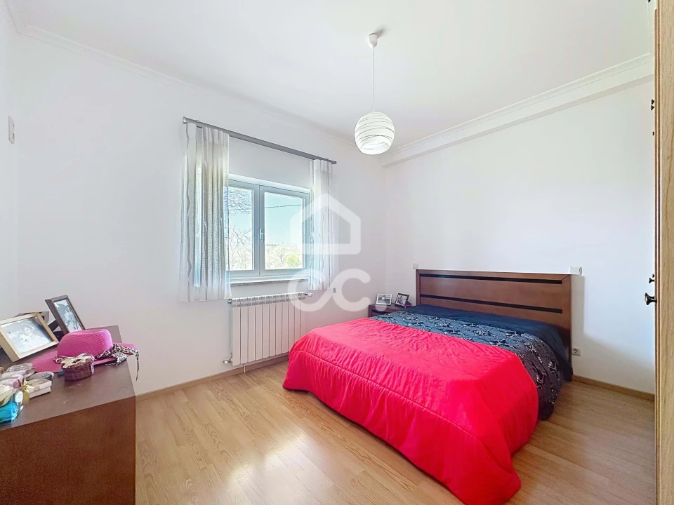 Moradia T4 para Venda em São Miguel de Acha Foto 9