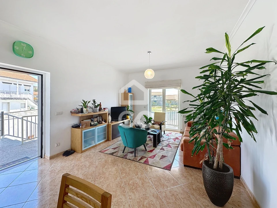 Moradia T4 para Venda em São Miguel de Acha Foto 6