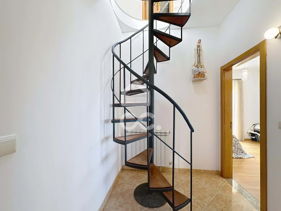 Moradia T4 para Venda em São Miguel de Acha Foto 14