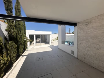 Moradia T5 para Venda em Montenegro
